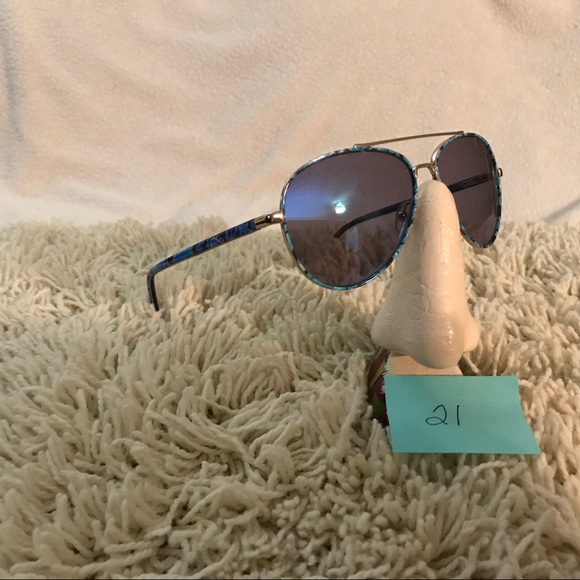 Sunglasses - Picture 5 of 8